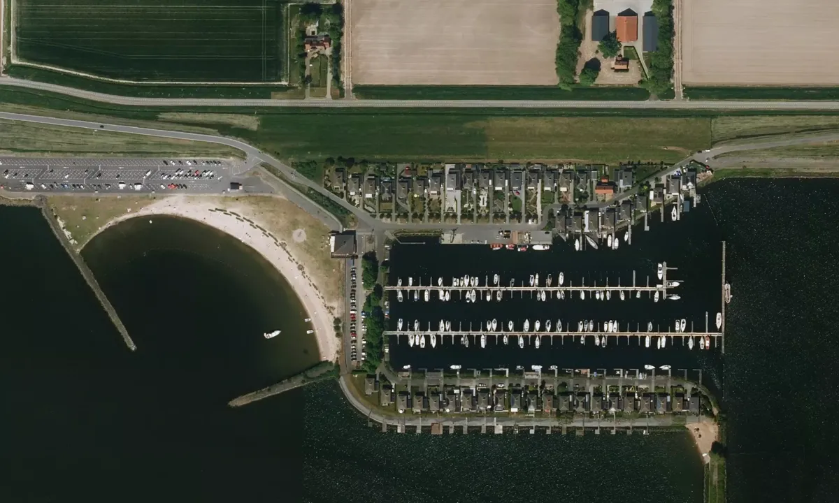 Flyfoto av Marina Schokkerstrand