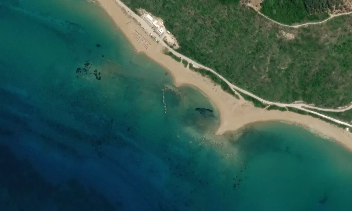 Satelite image of Mikro Nisi Beach