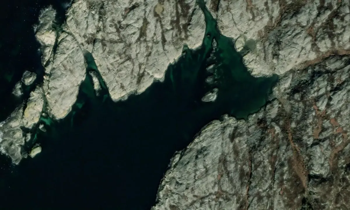 Satelite image of Mollön