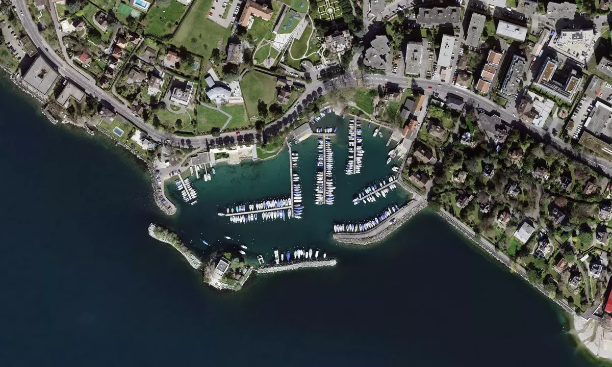 Flyfoto av Montreux-Clarens-Basset
