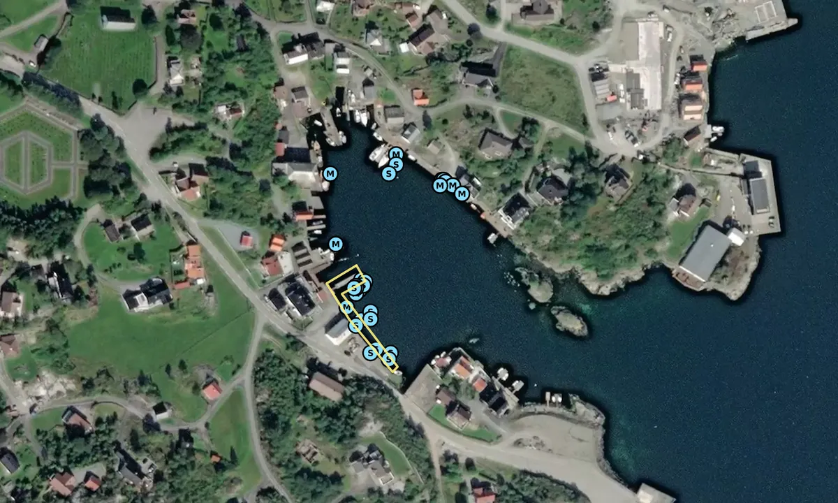 Mosterhamn: Satelite image of Moster Båtlag