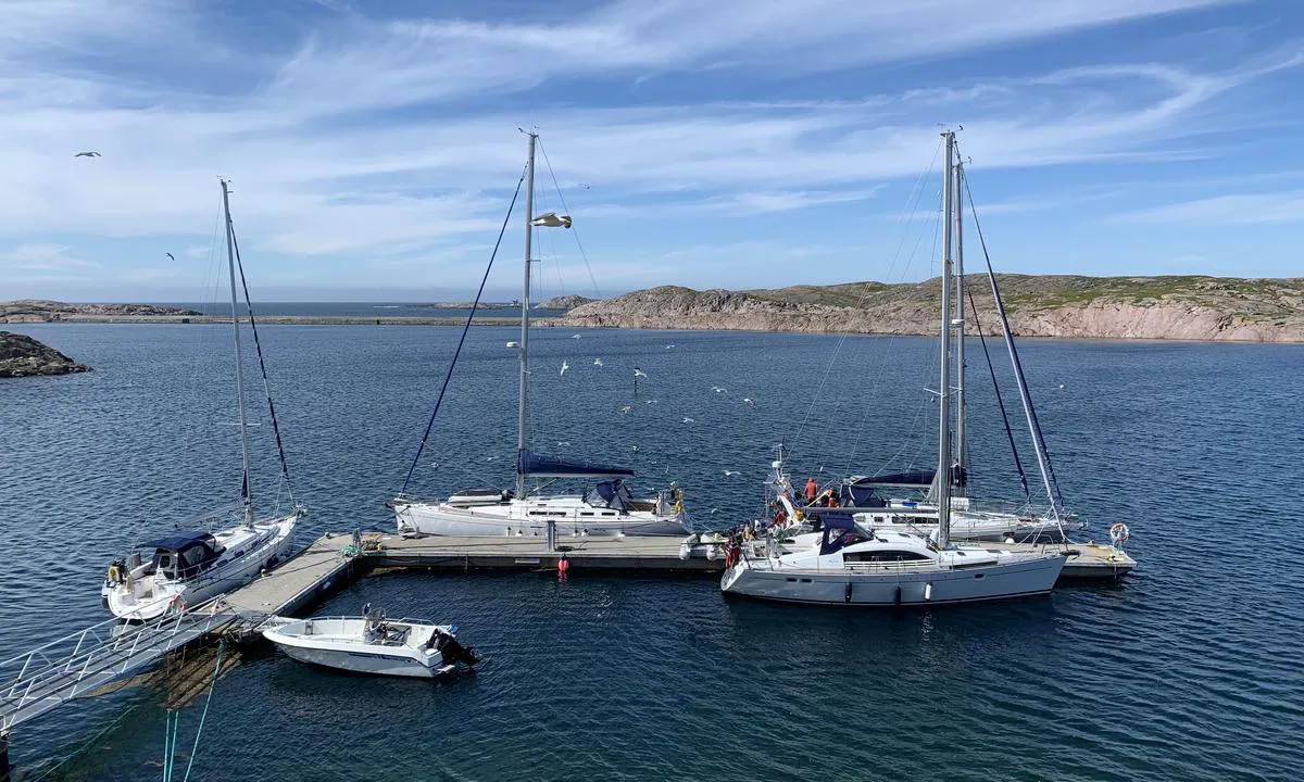 Bilde gjestehavnen på Myken.