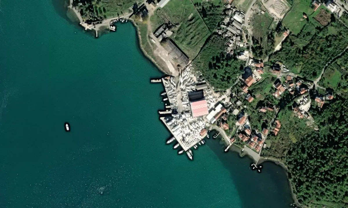 Flyfoto av Navar Boatyard