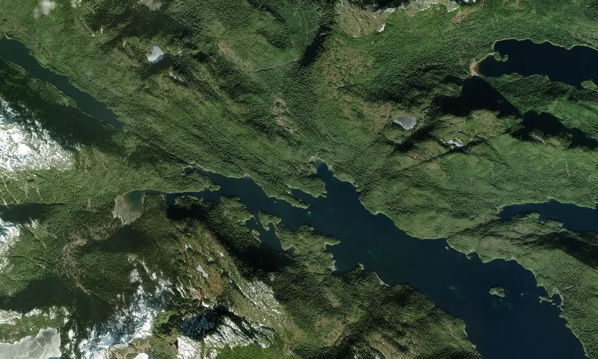Flyfoto av Nowiskay Cove West