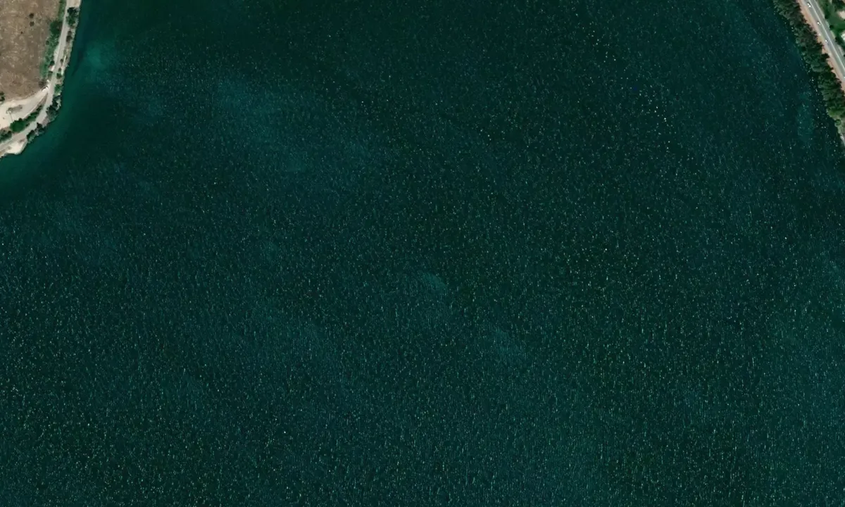 Satelite image of Off Passás I.
