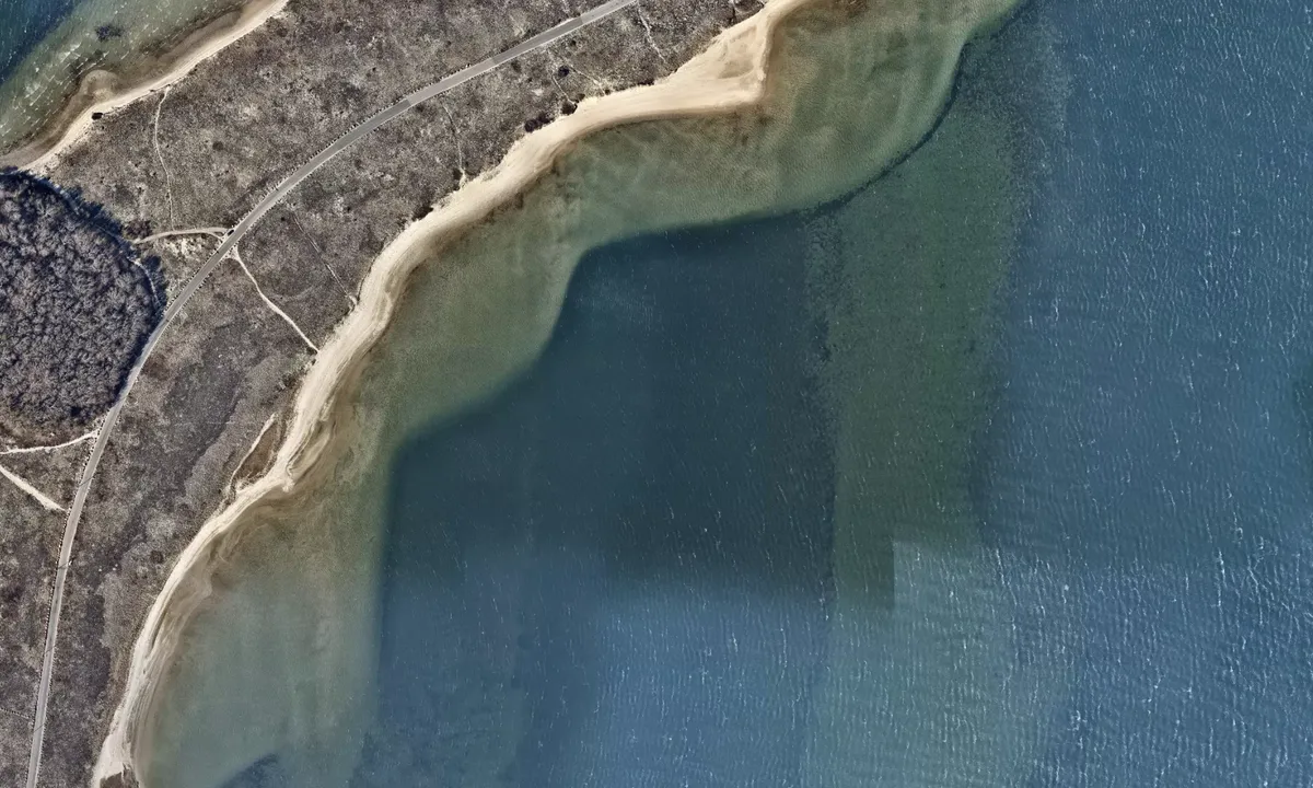 Flyfoto av Old Cape Cod Canal