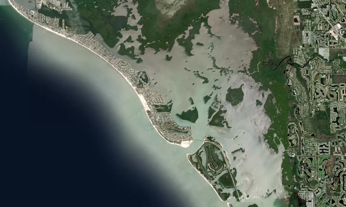 Flyfoto av Ostego Bay