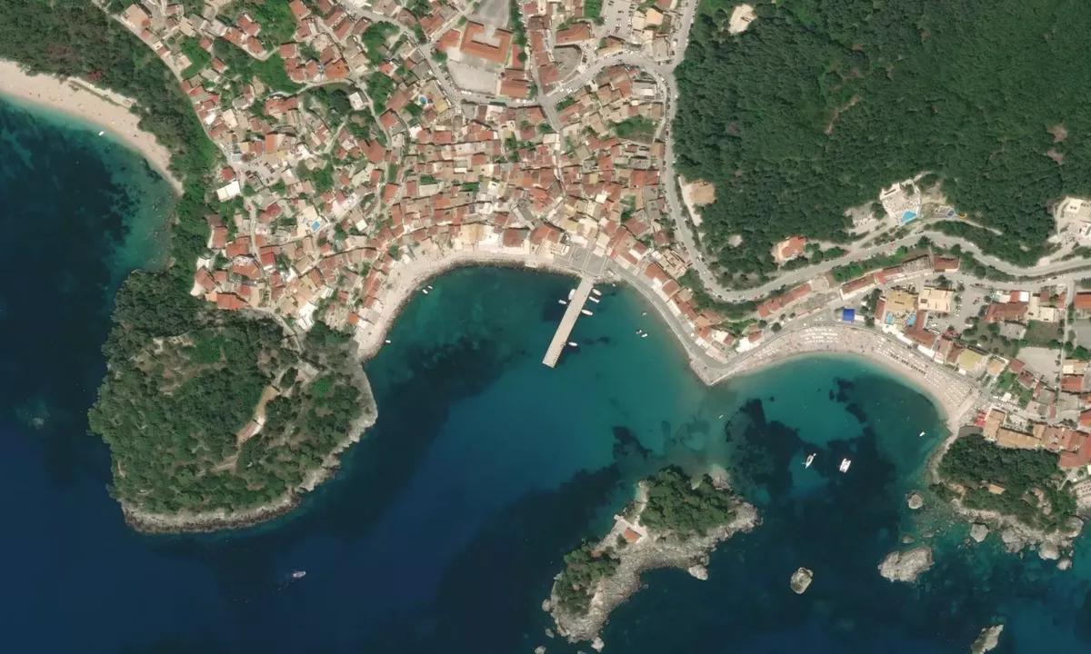 Flyfoto av Parga Port