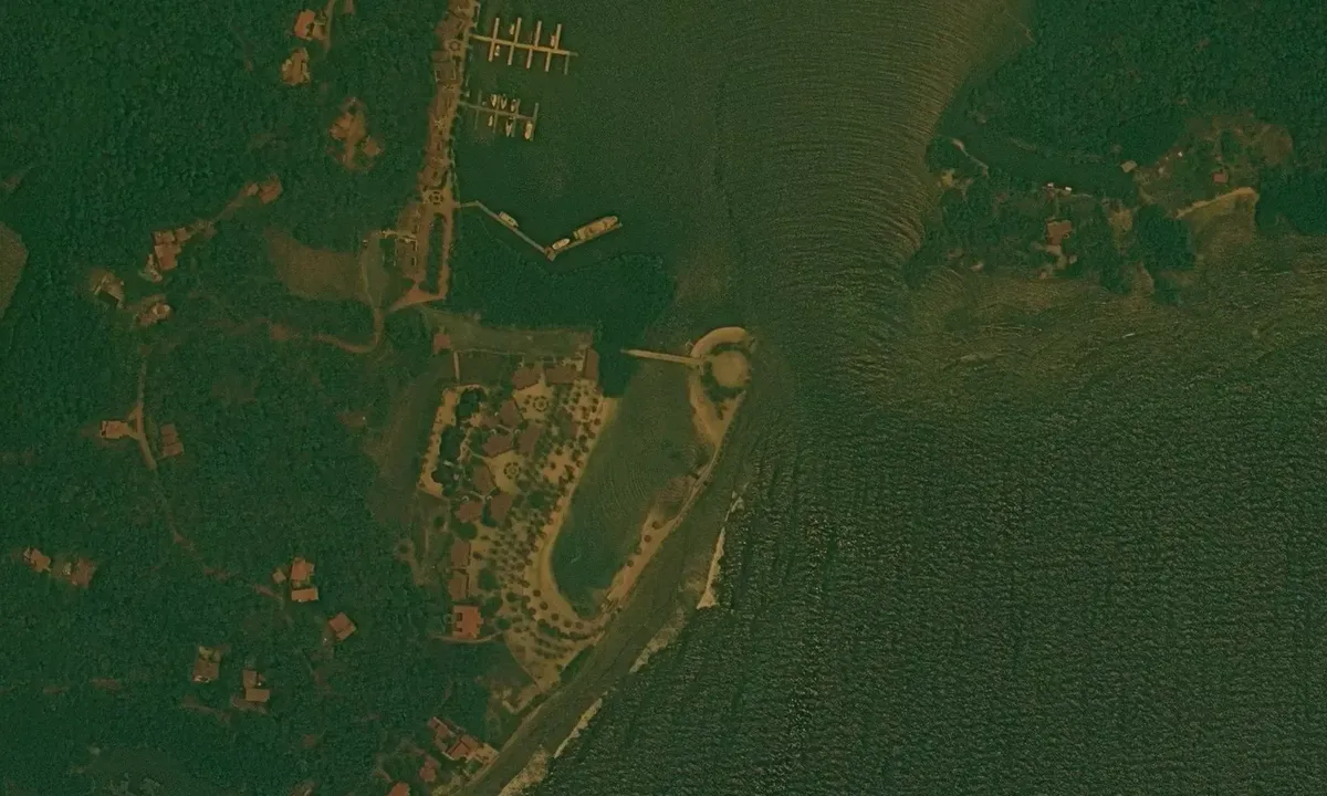 Satelite image of Parrot Tree Marina