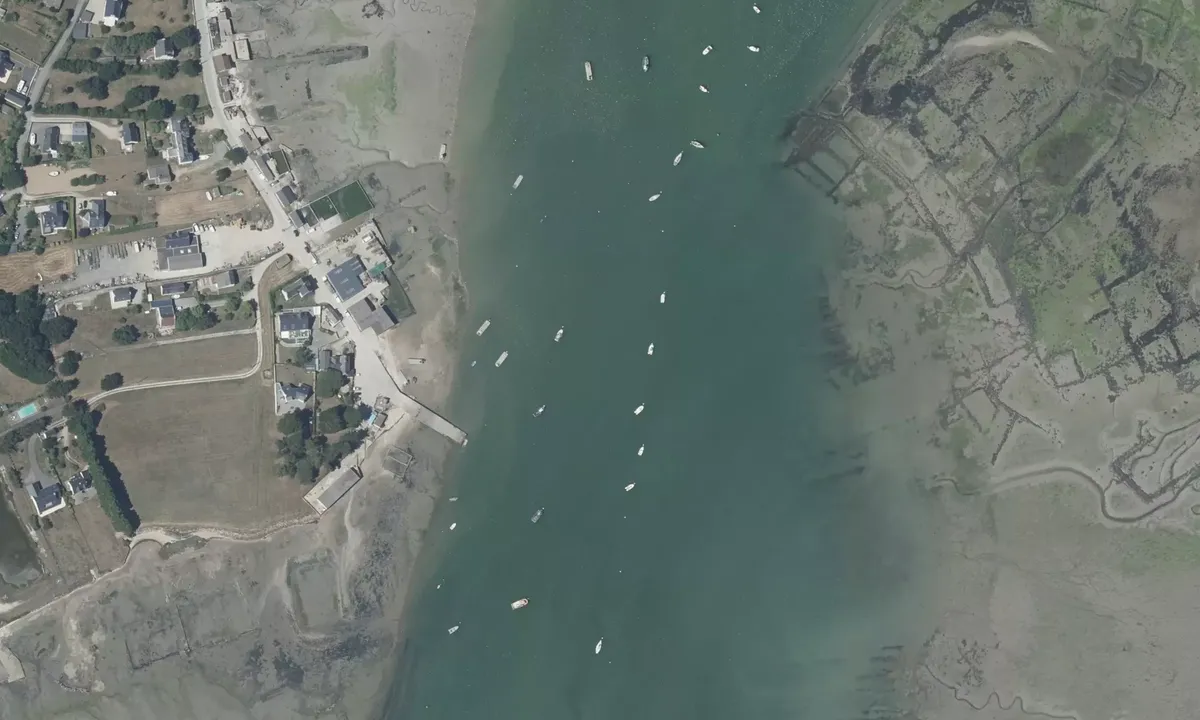 Satelite image of Pen Cadenic