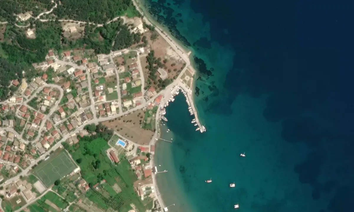 Flyfoto av Petriti