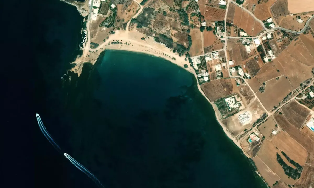 Flyfoto av Piso Aliki
