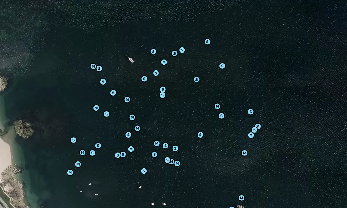 Satelite image of Plage de Kermorvan