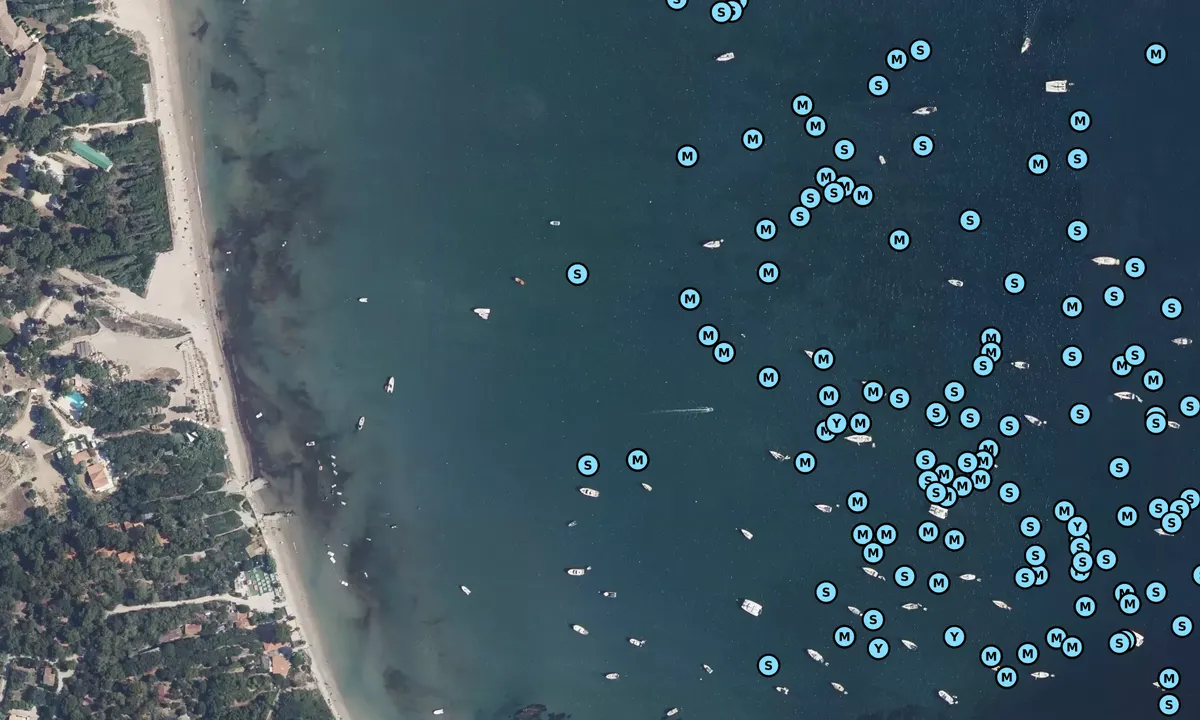 Satelite image of Plage de la Badine