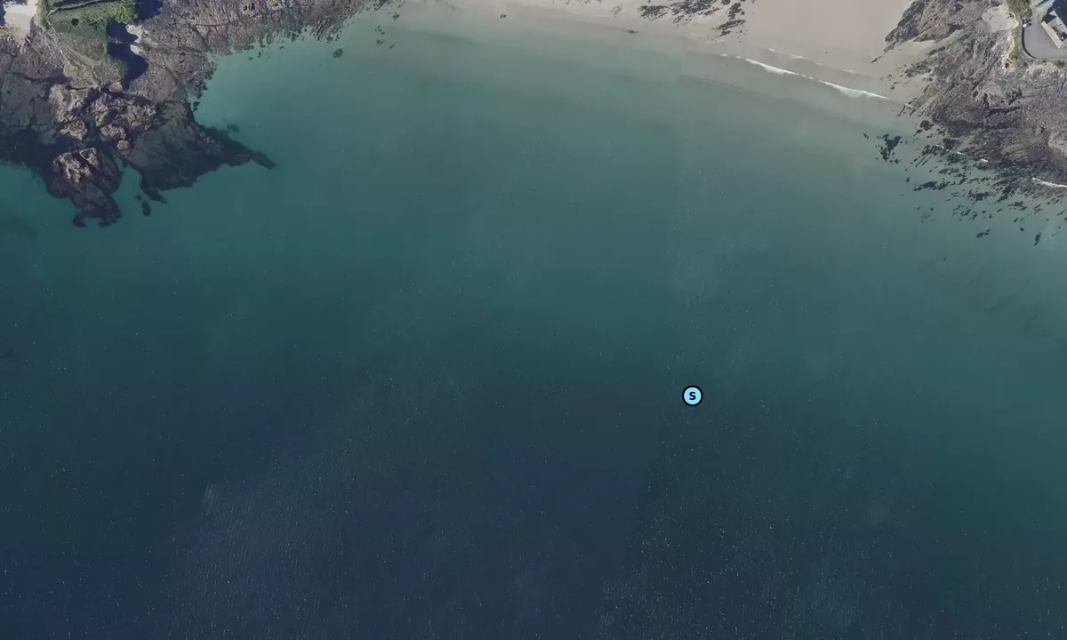 Satelite image of Plage de Postolonnec