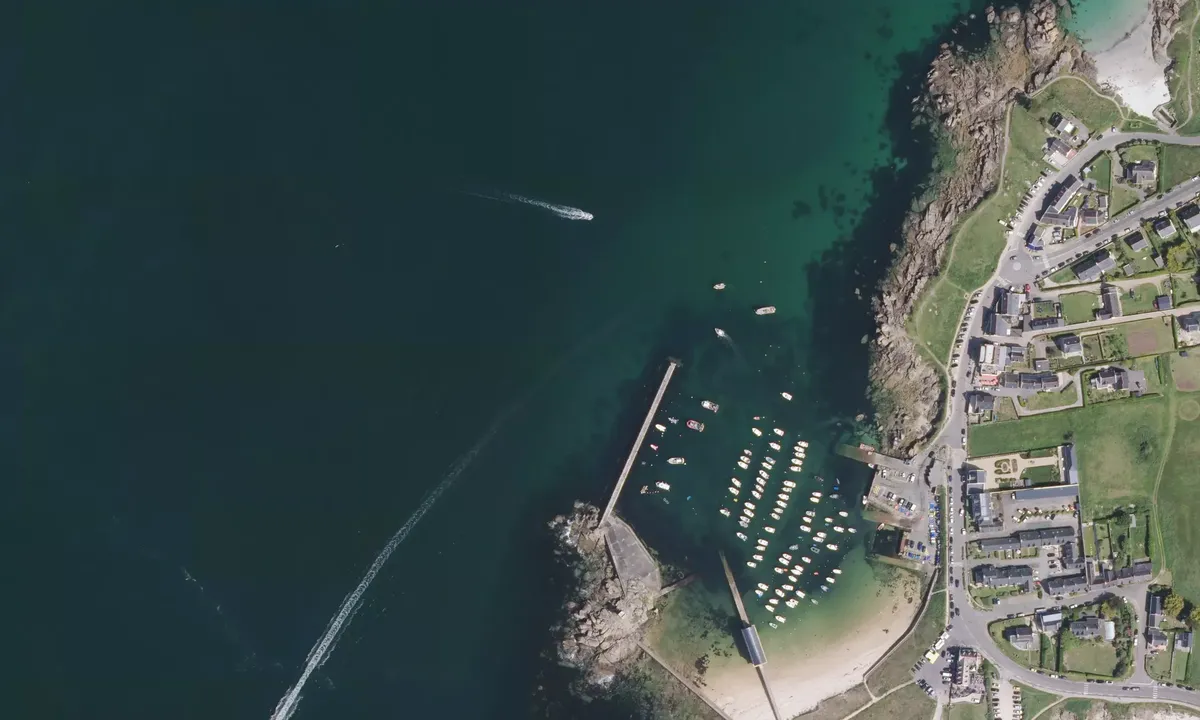 Satelite image of Plage de Trévignon