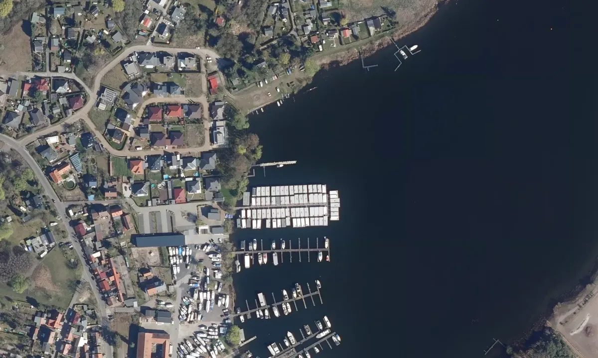 Satelite image of Plaue