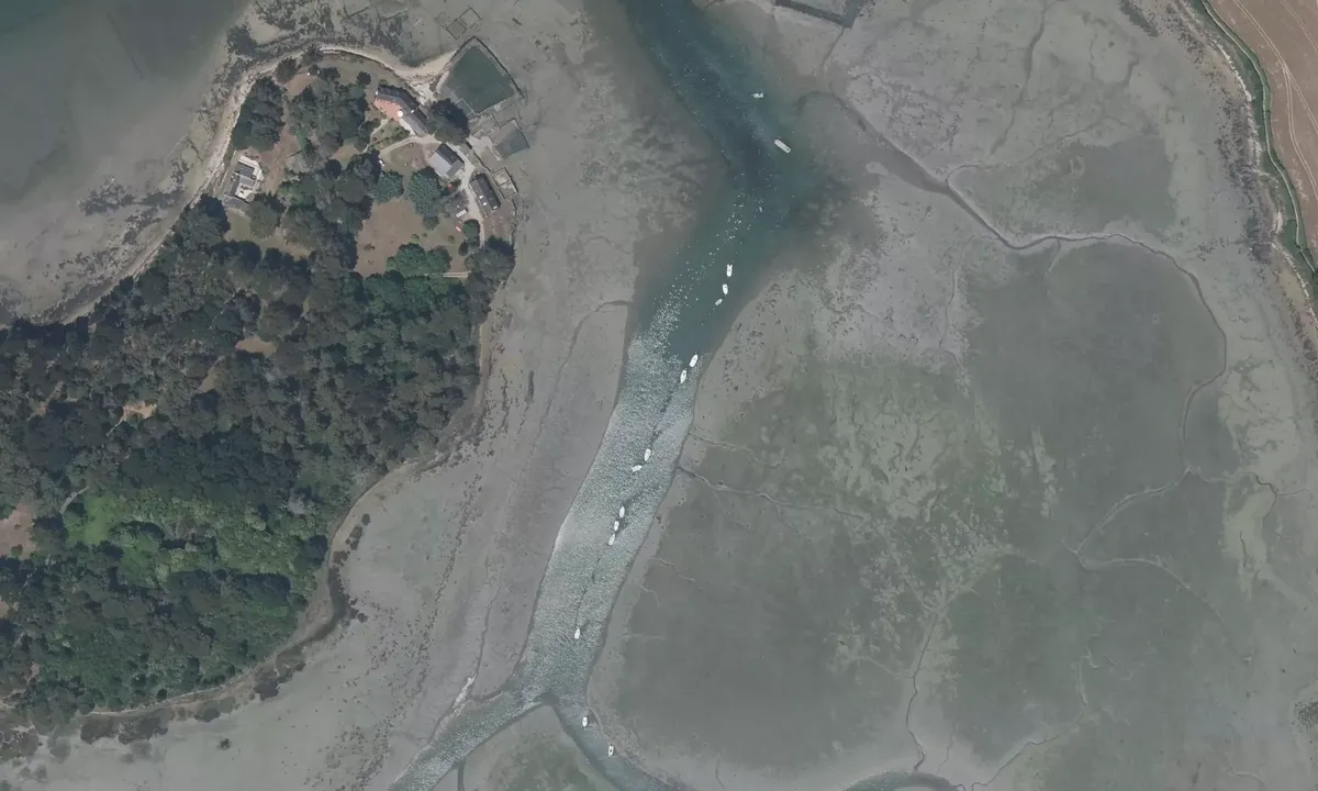Satelite image of Pointe de Brehuidic