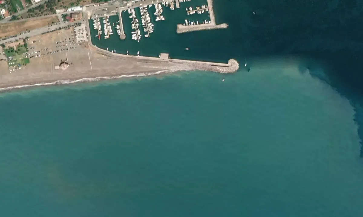 Flyfoto av Policastro