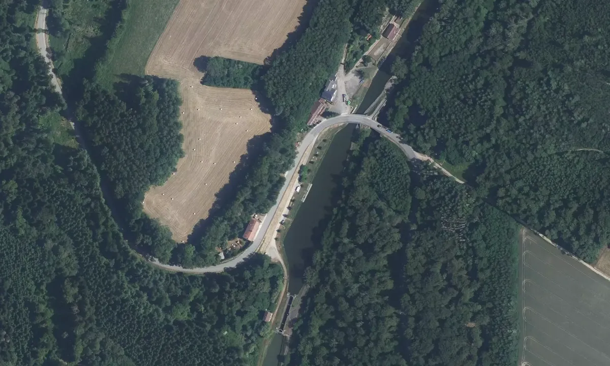 Satelite image of Pont du Coney