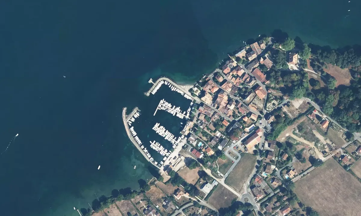 Satelite image of Port de Nernier
