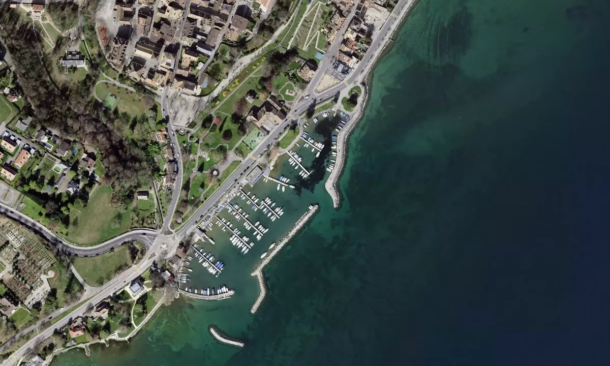 Flyfoto av Port de Nyon