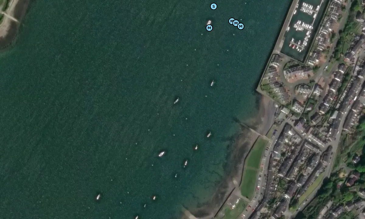 Satelite image of Port Dinorwic - swinging moorings