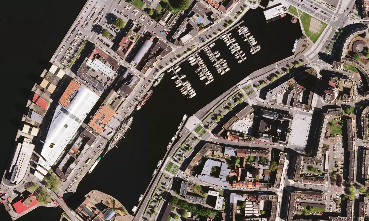 Satelite image of Port du Bassin de Commerce