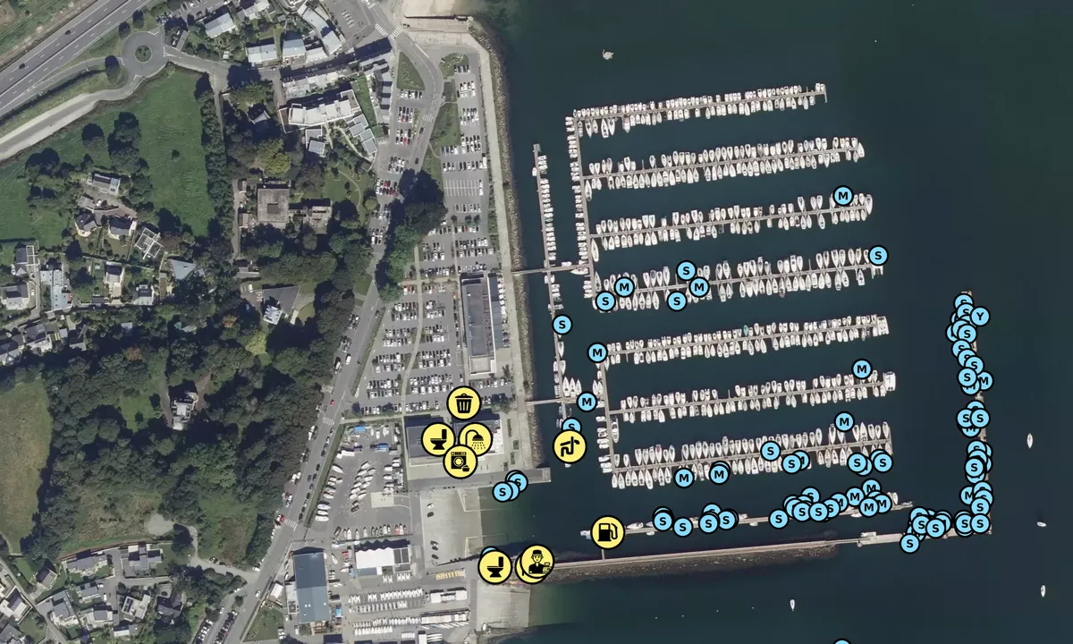 Satelite image of Port du Moulin Blanc