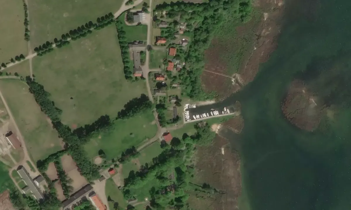 Satelite image of Port Popielno