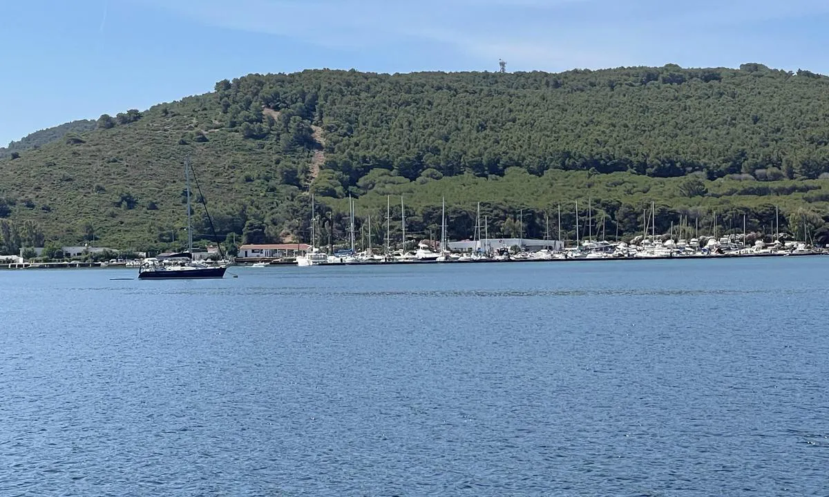 {"base": "it", "no": "Marina Porto Conte", "se": "Marina Porto Conte", "en": "Marina Porto Conte", "da": "Marina Porto Conte", "fr": "Marina Porto Conte", "de": "Marina Porto Conte", "es": "Marina Porto Conte", "it": "Marina Porto Conte", "pt": "Marina Porto Conte", "nl": "Marina Porto Conte", "pl": "Marina Porto Conte", "uk": "\u041c\u0430\u0440\u0438\u043d\u0430 \u041f\u043e\u0440\u0442\u043e \u041a\u043e\u043d\u0442\u0435", "ro": "Marina Porto Conte", "tr": "Marina Porto Conte", "el": "\u039c\u03b1\u03c1\u03af\u03bd\u03b1 \u03a0\u03cc\u03c1\u03c4\u03bf \u039a\u03cc\u03bd\u03c4\u03b5", "cs": "P\u0159\u00edstav Porto Conte", "hu": "Marina Porto Conte", "fi": "Marina Porto Conte", "bg": "\u041c\u0430\u0440\u0438\u043d\u0430 \u041f\u043e\u0440\u0442\u043e \u041a\u043e\u043d\u0442\u0435", "sr": "\u041c\u0430\u0440\u0438\u043d\u0430 \u041f\u043e\u0440\u0442\u043e \u041a\u043e\u043d\u0442\u0435", "et": "Marina Porto Conte", "lv": "Marina Porto Conte", "lt": "Marina Porto Conte"}