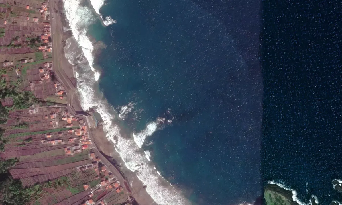 Flyfoto av Praia de São Lourenço