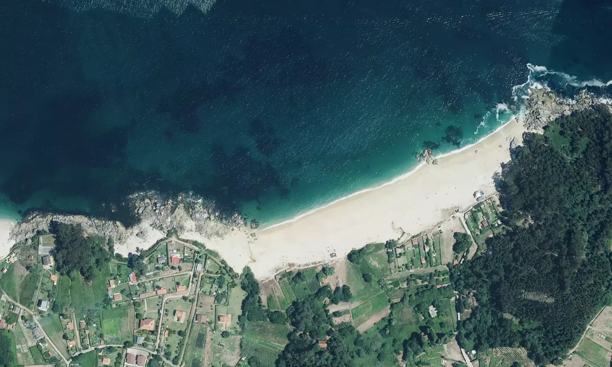 Flyfoto av Praia Tulla