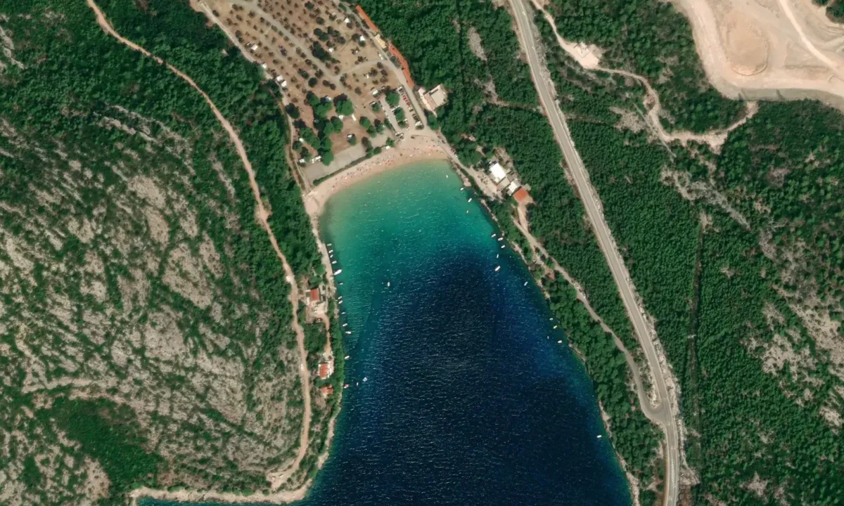 Flyfoto av Prapratno