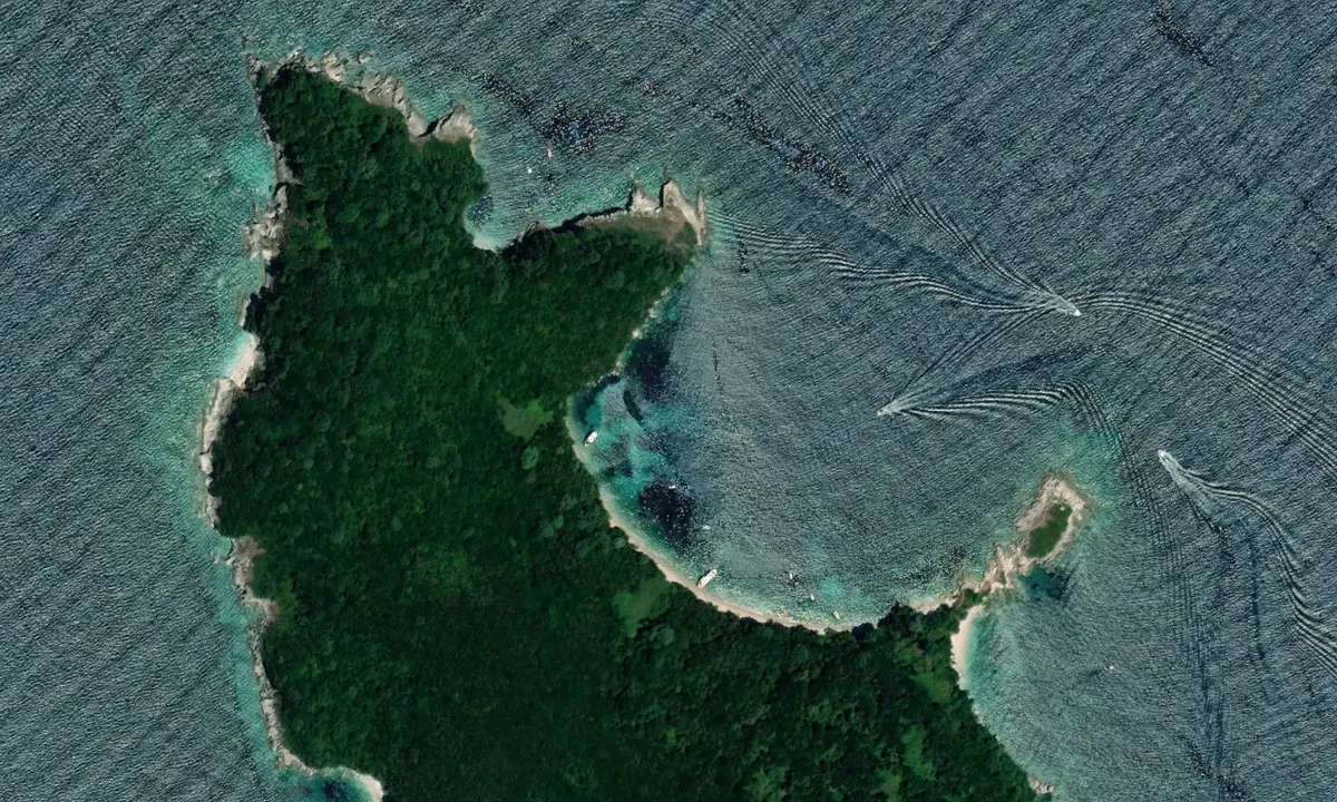 Flyfoto av Psaromyta Bay