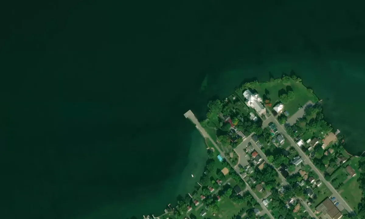 Satelite image of quai public