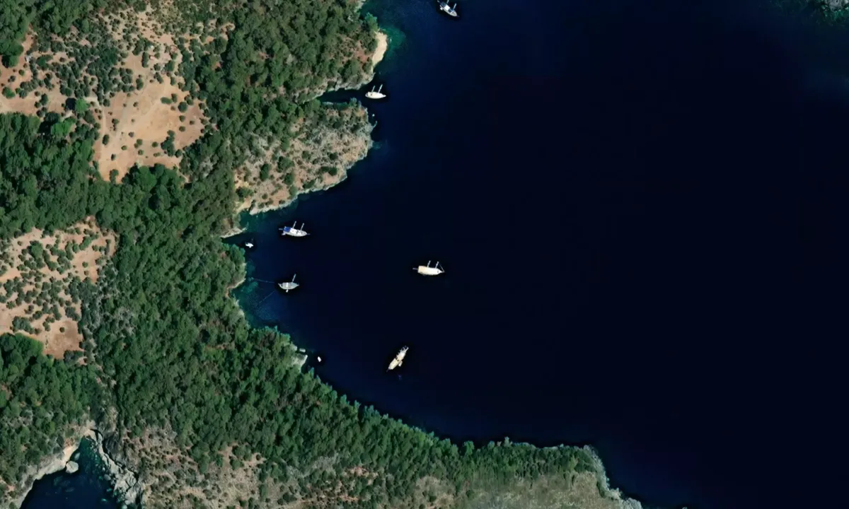Flyfoto av Ragged Bay