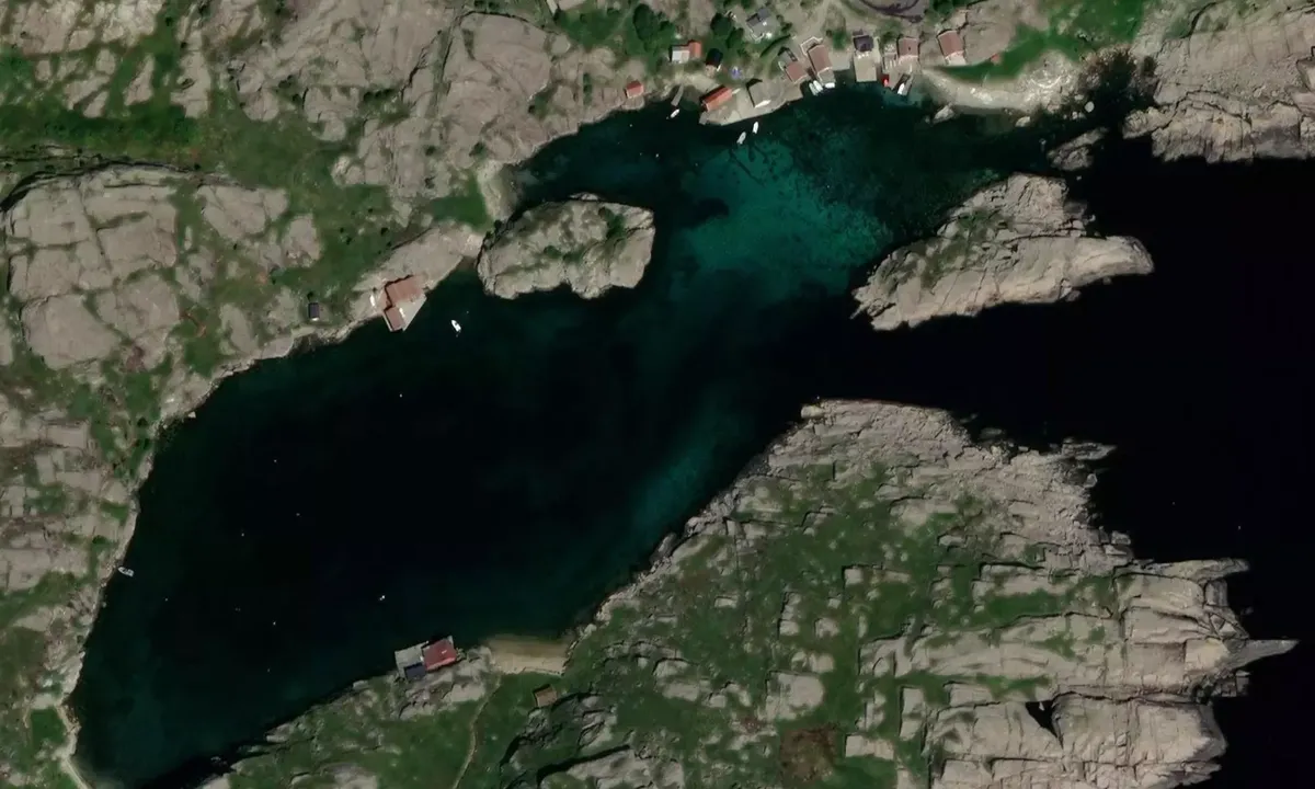Satelite image of Rausvågen