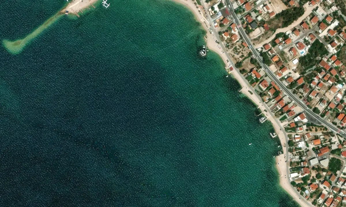 Satelite image of Razina