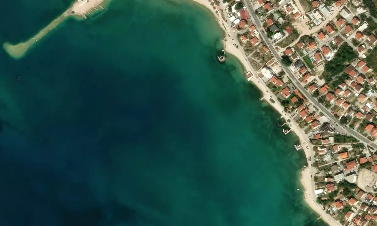 Satelite image of Razina