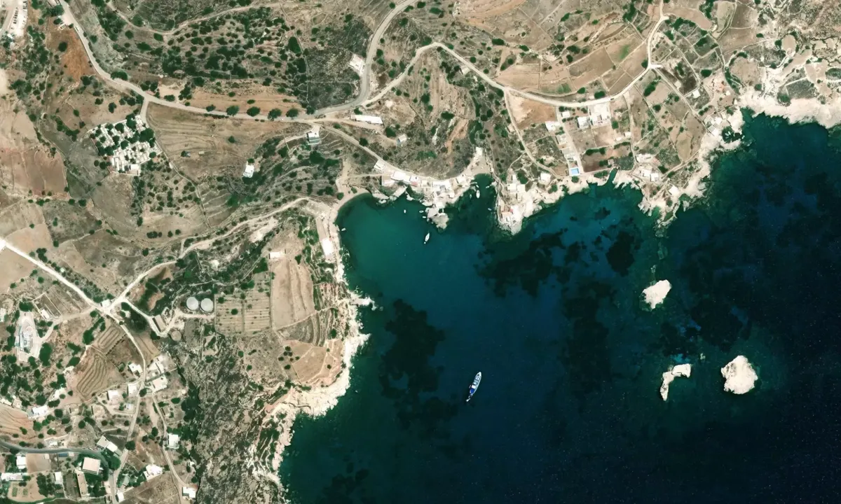 Flyfoto av Rema Bay