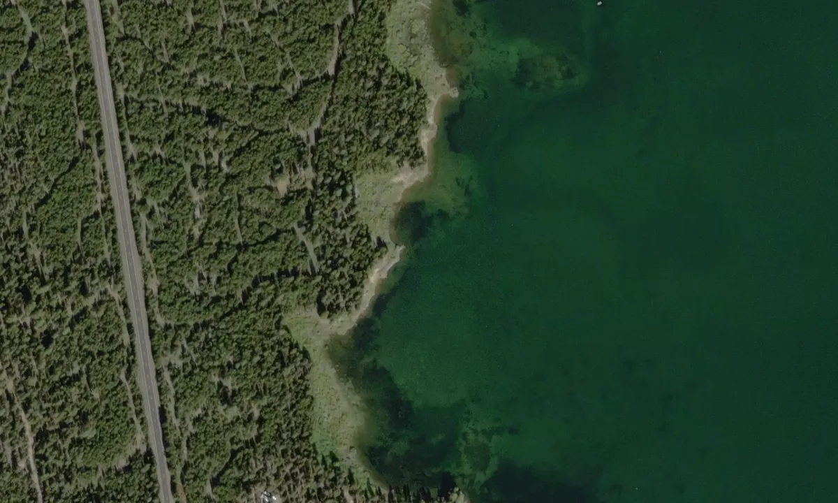 Flyfoto av Rock Creek Bay