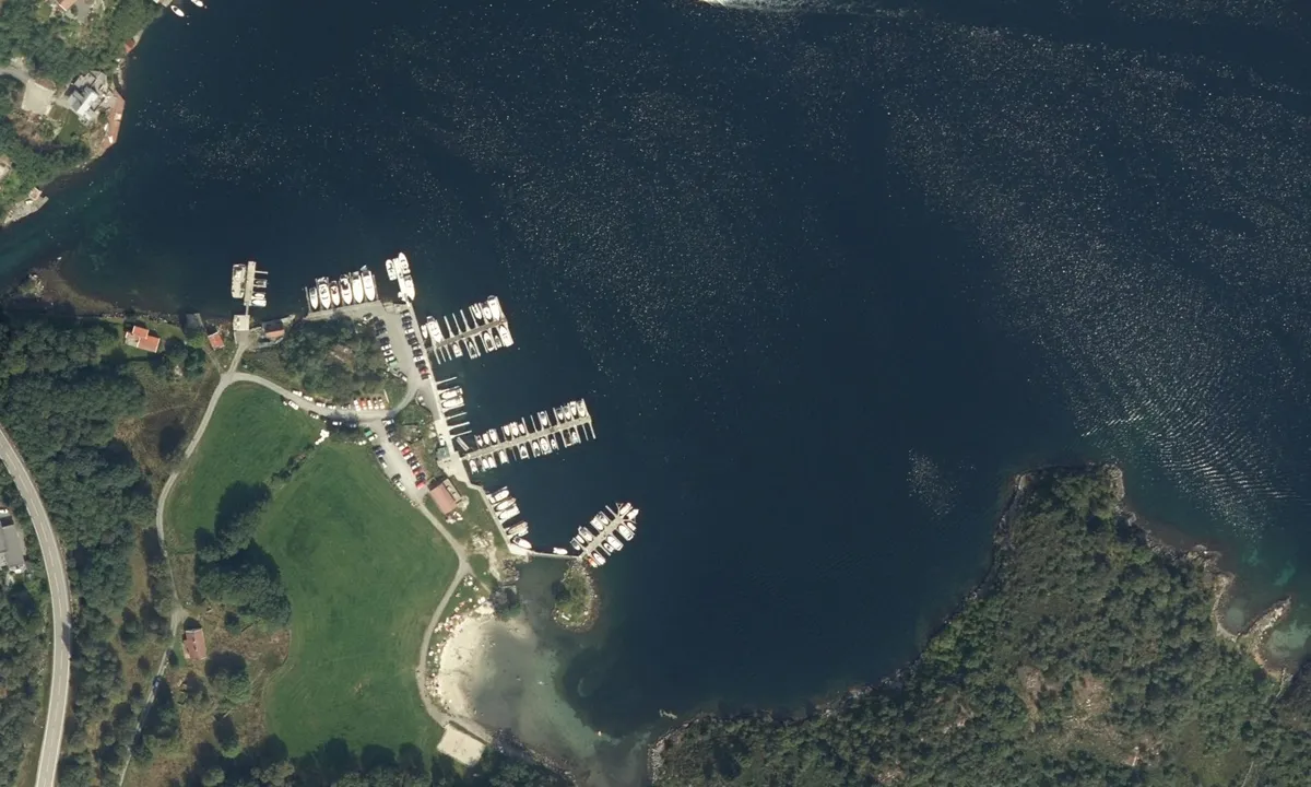 Flyfoto av Røyksund Båtforening