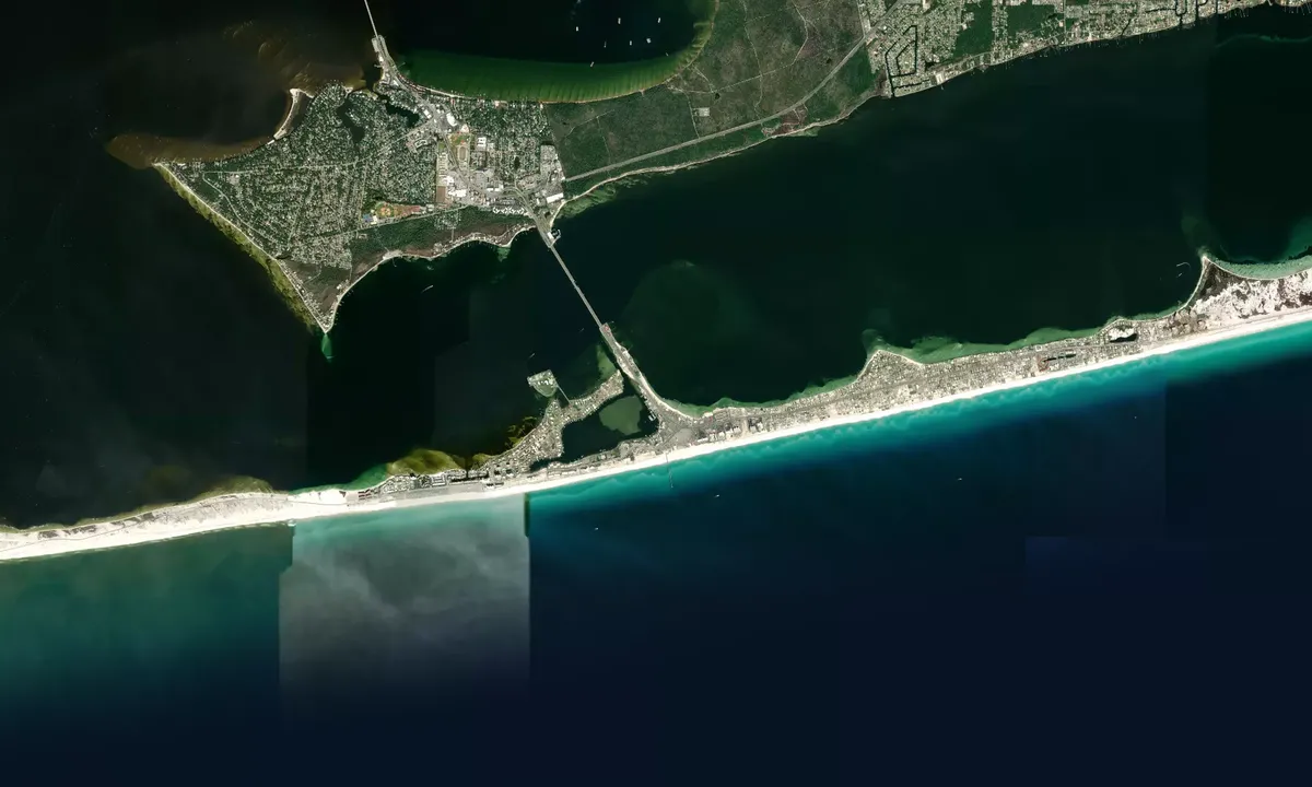 Flyfoto av Sabine Marina - Gulf Breeze