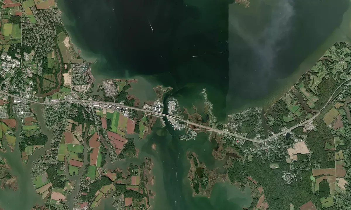 Flyfoto av Safe Harbor Narrows Point