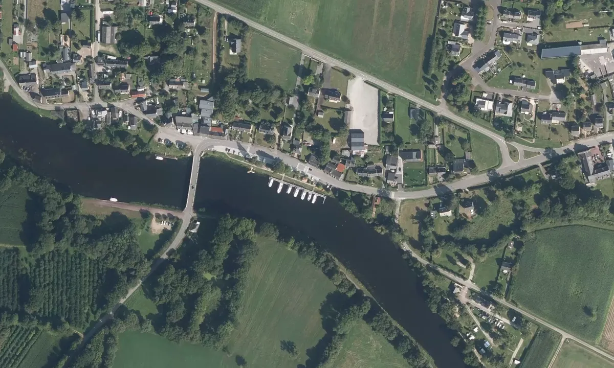 Satelite image of Saint-Martin-sur-Oust