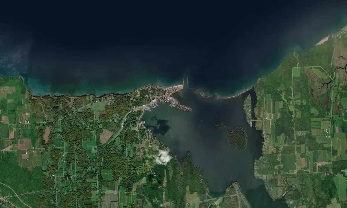 Flyfoto av Sand Point - Sodus Point