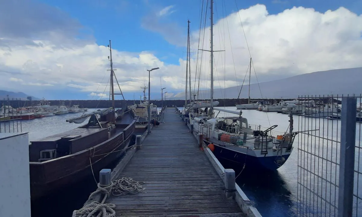 Sandgerðisbót - Akureyri