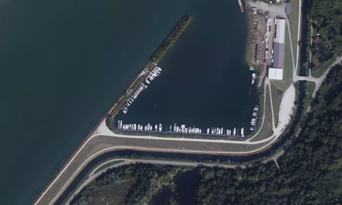 Satelite image of Segelclub Honau