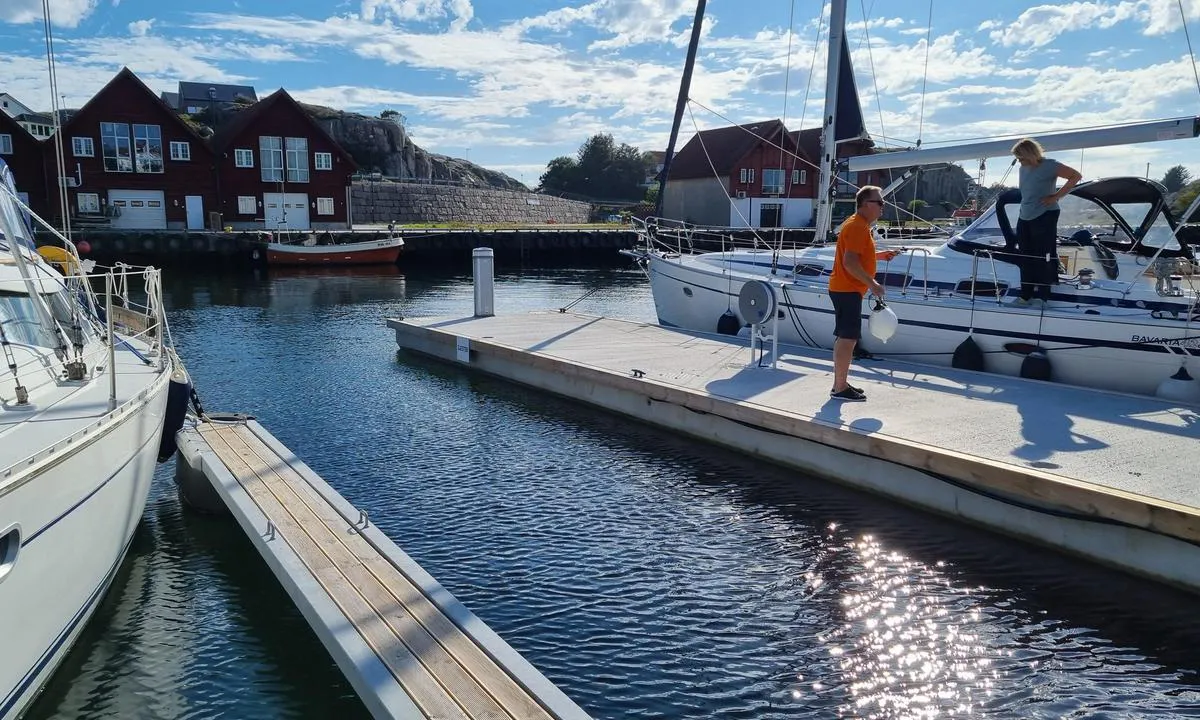 Sirevåg: Gjestebrygge ytterst